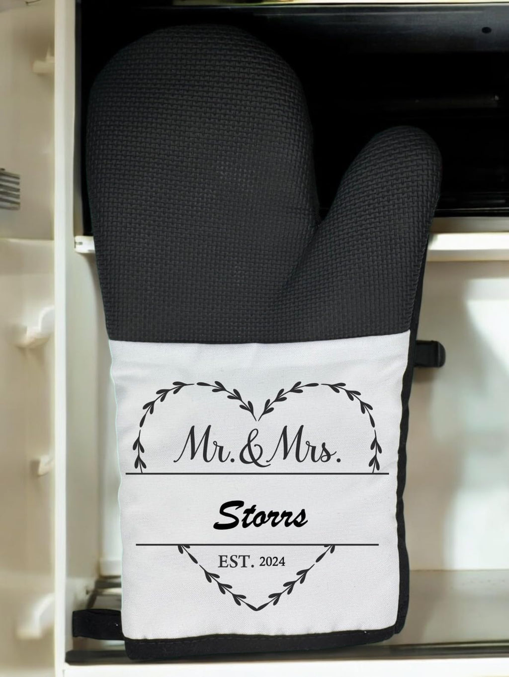 Personalised Mr & Mrs With established date Kitchen Oven Mit Present Gift Idea Chritstmas